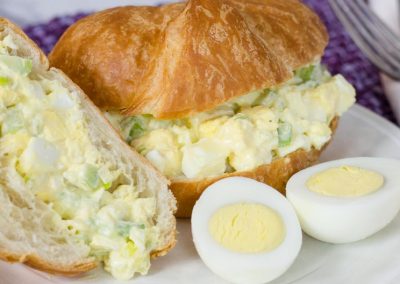 How to Make Egg Salad Sandwiches
