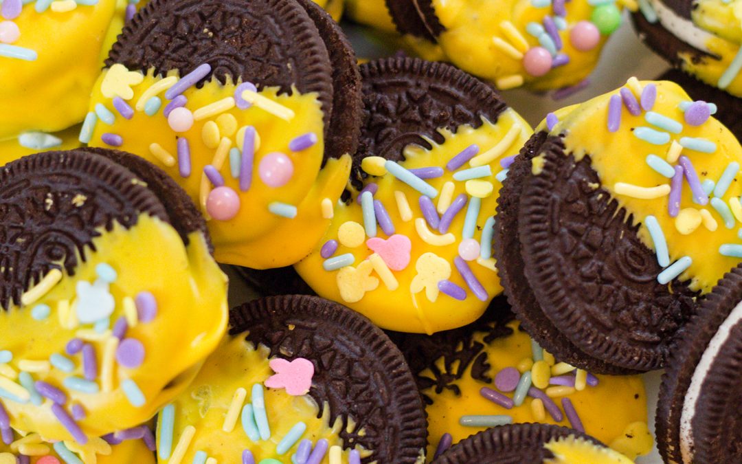 Easter Dipped Oreos