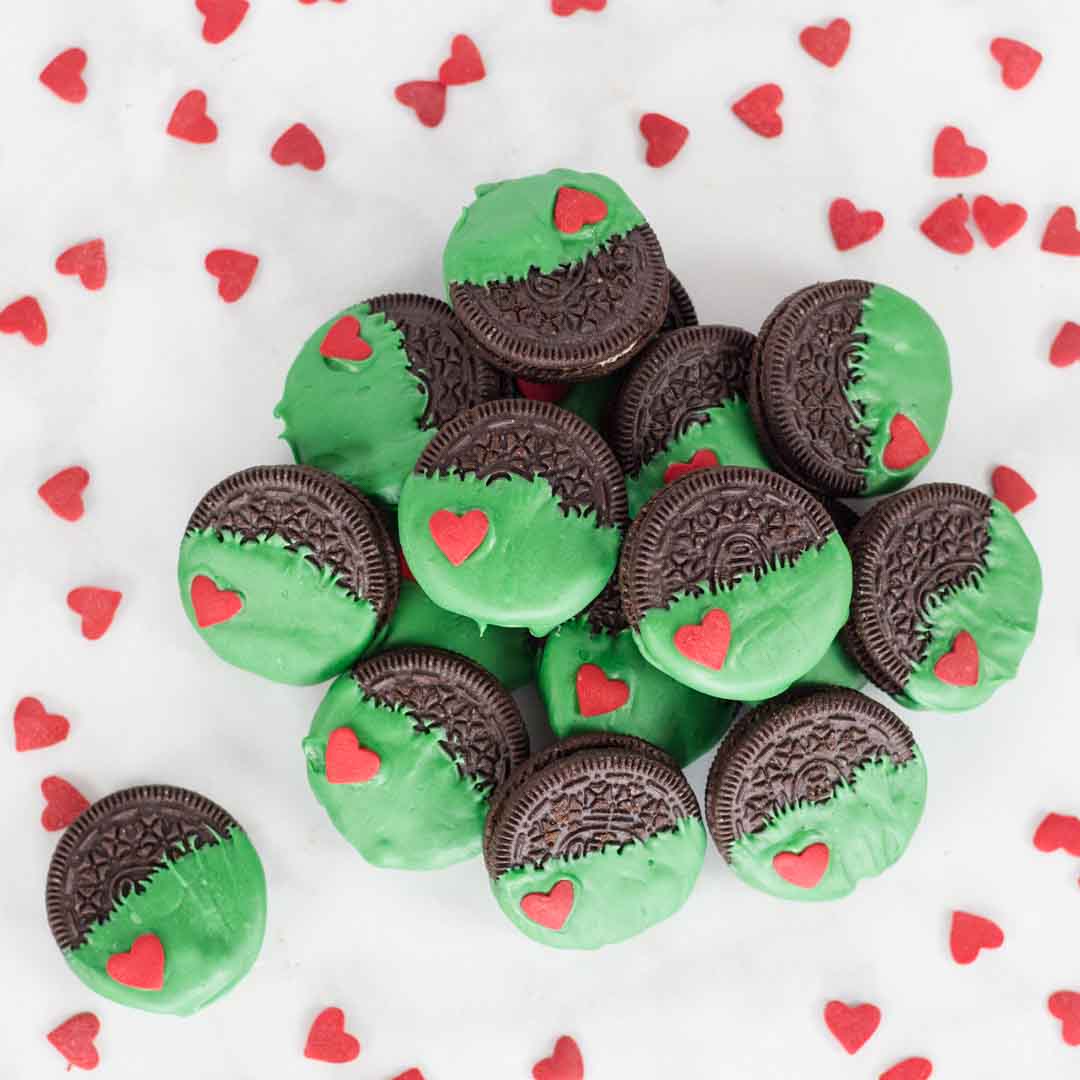 Grinch Dipped Oreos