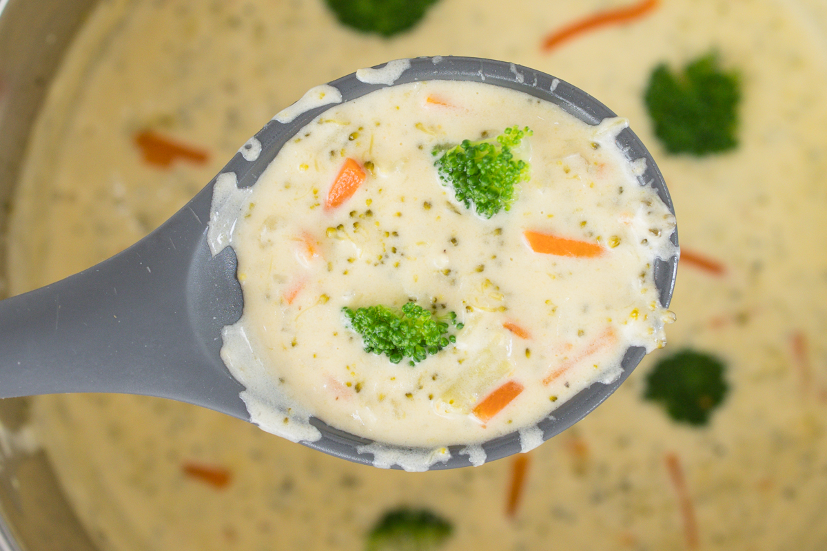 Instant Pot Broccoli Cheese Soup