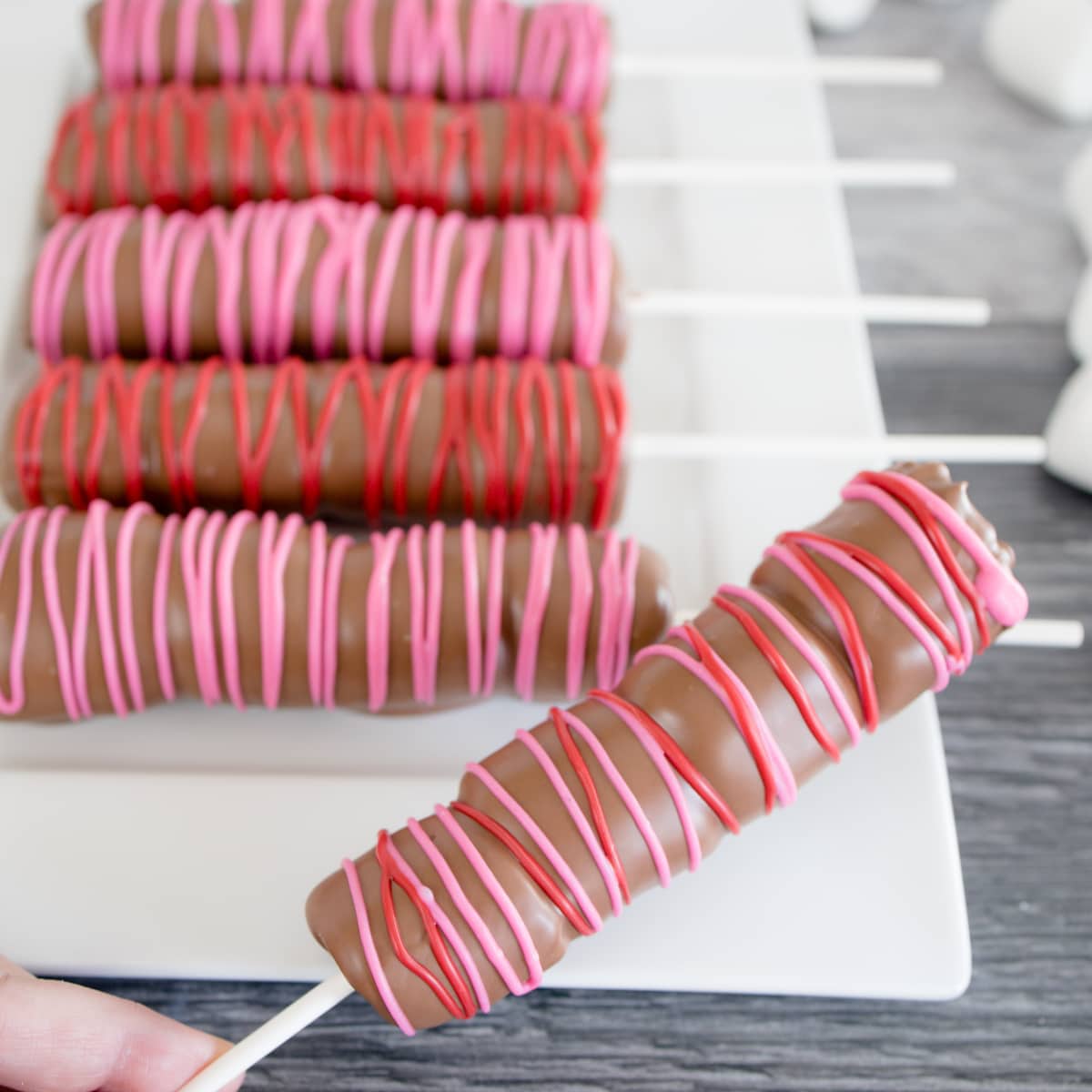 Valentine Marshmallow Pops