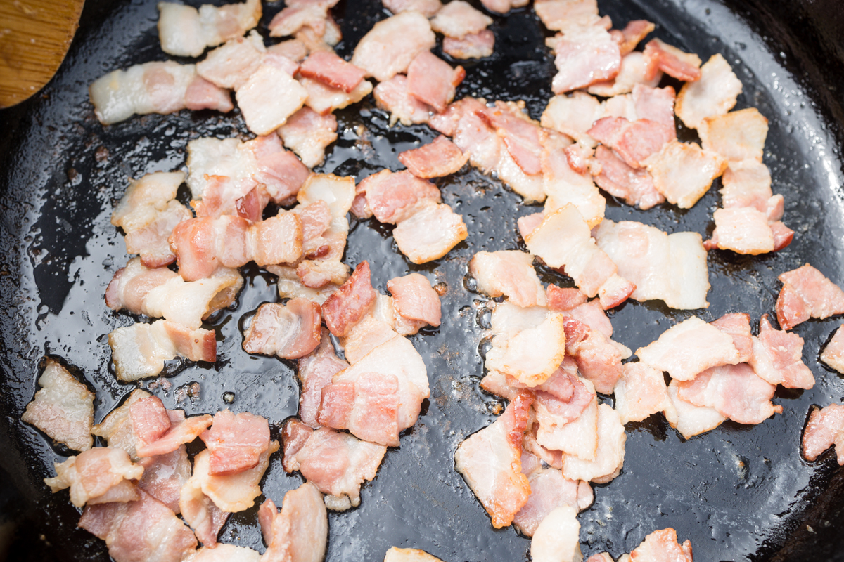 Cooking Bacon in Dutch Oven