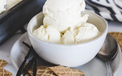 Easy Homemade Vanilla Bean Ice Cream