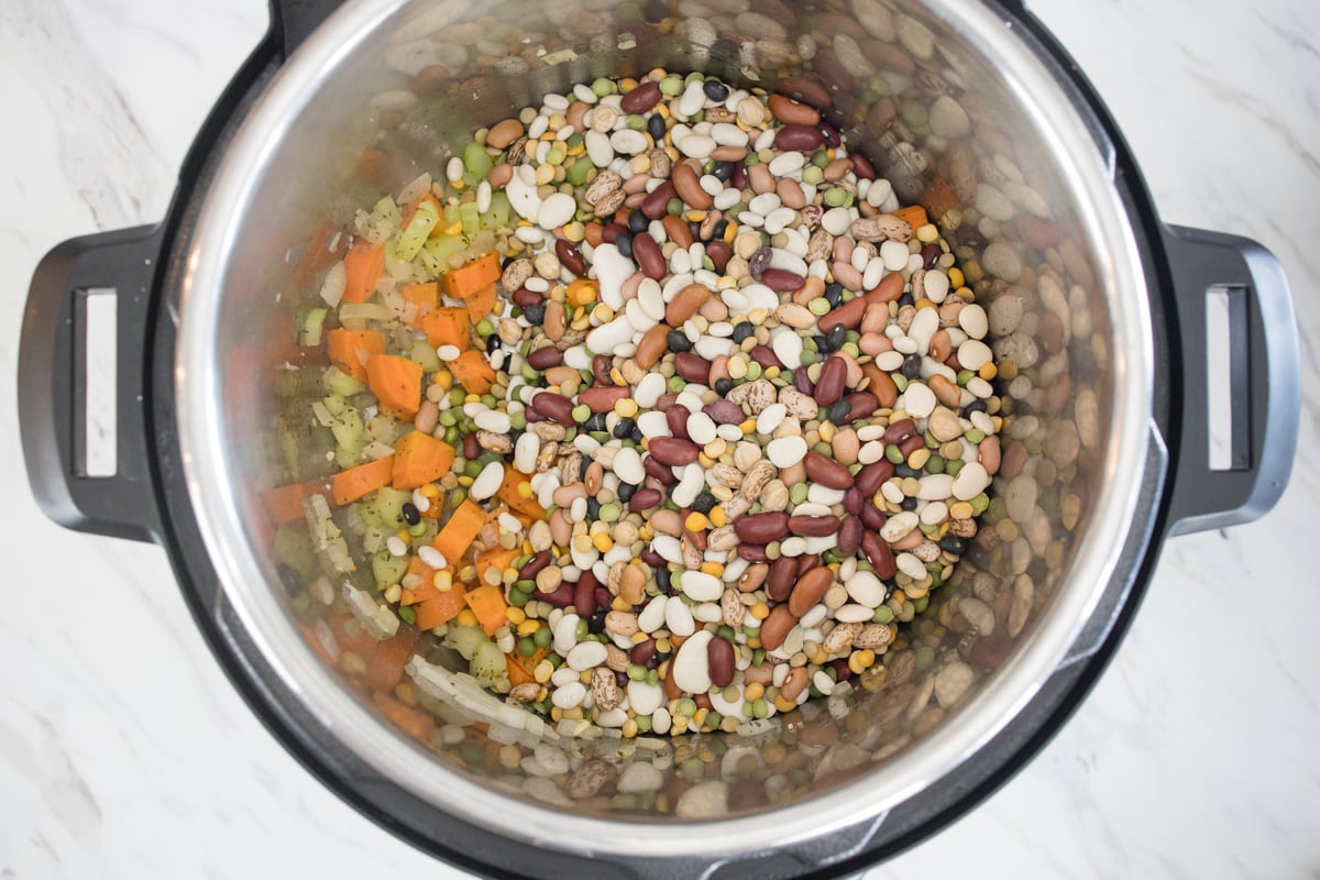 15 Bean Soup Mix in Instant Pot with Onions and Carrots