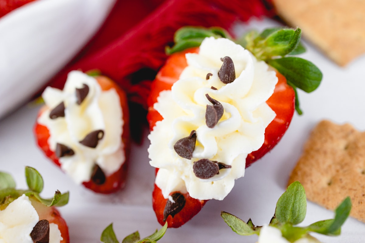 Strawberry Cheesecake Bites