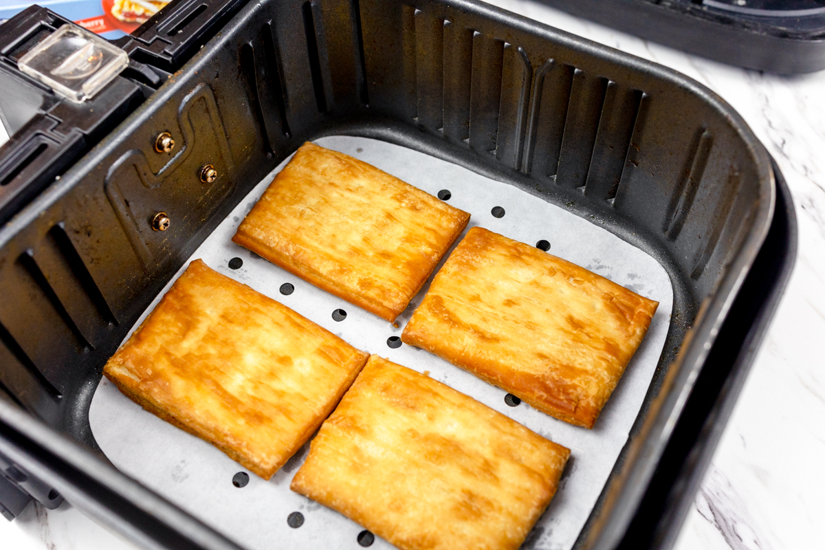 Toaster Strudel Air Fryer perfectly toasted golden brown