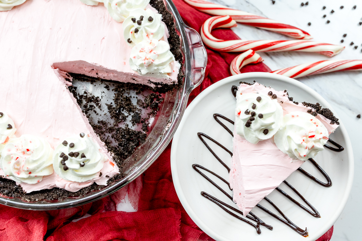 No Bake Peppermint Pie with Oreo Crust